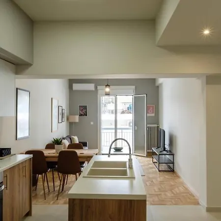 Modern Pangrati Flat!