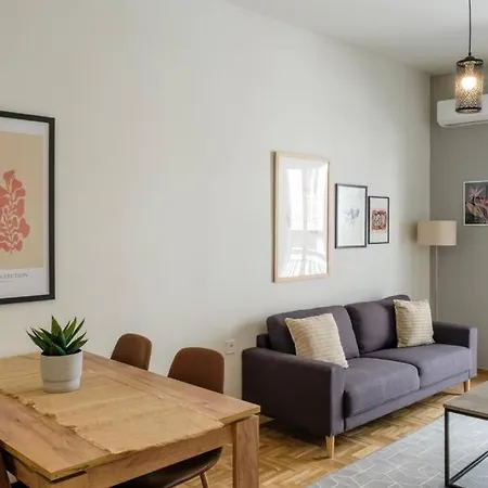 Modern Pangrati Flat! *